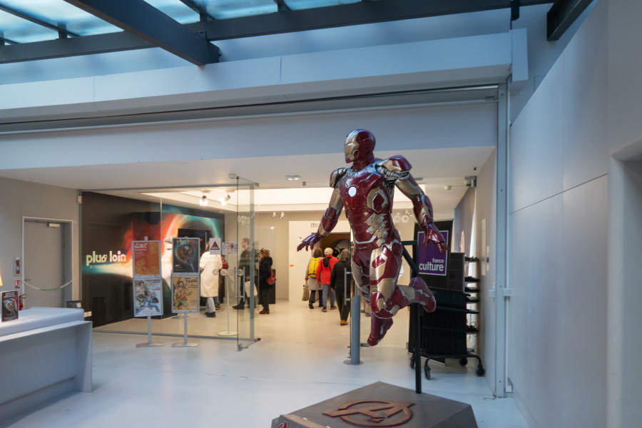 Plus loin, la nouvelle Science-Fiction